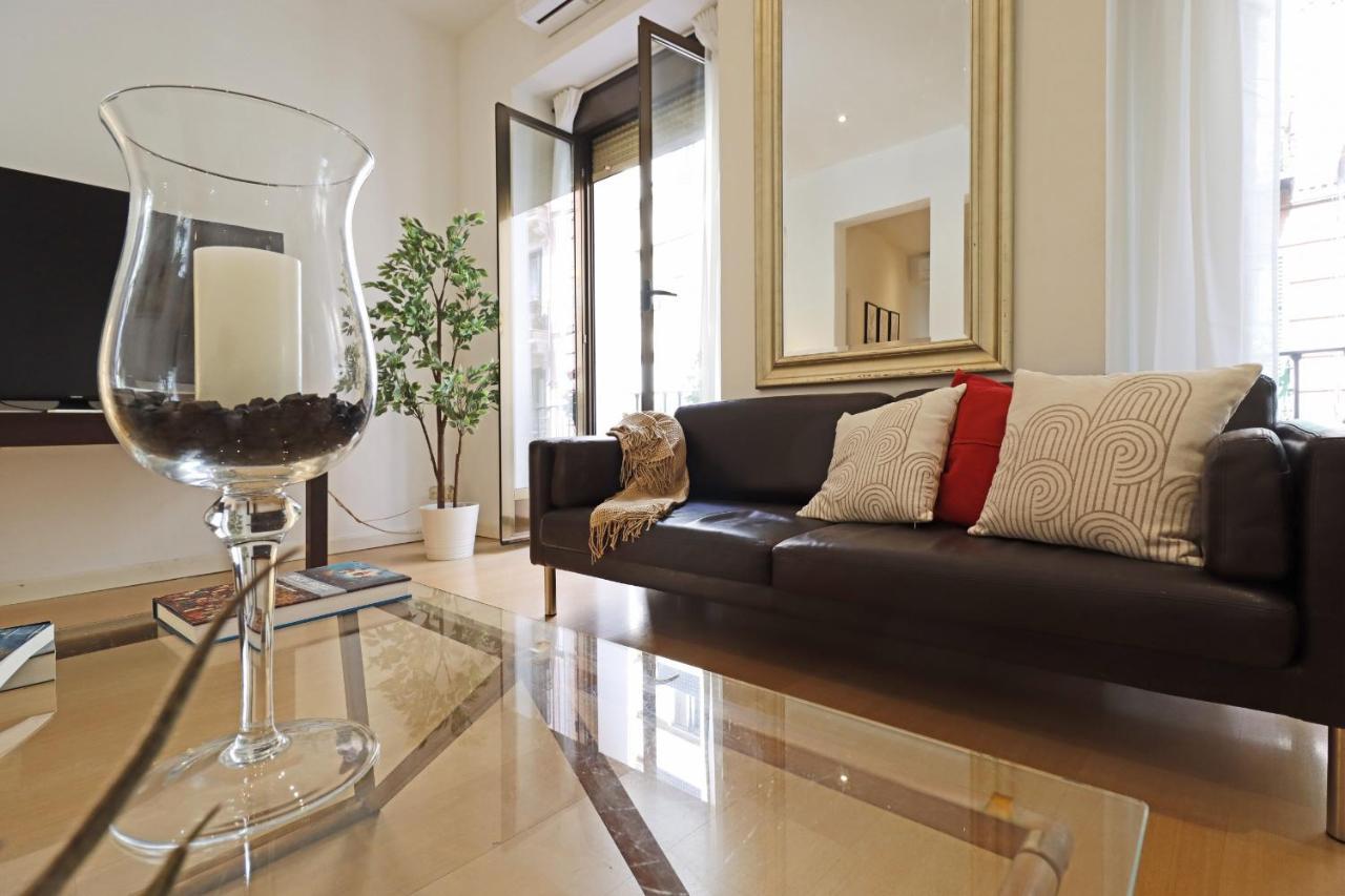 Chueca Jacuzzi Apartment Madrid Luaran gambar